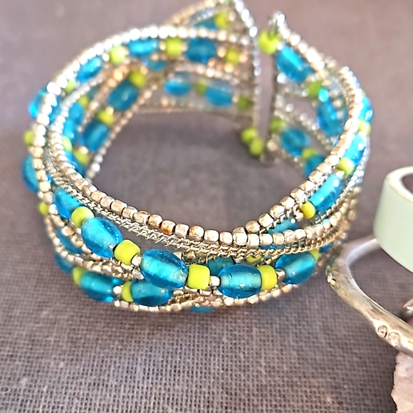 Bracelet lot Fossil charm slide, bangle, 2 beaded blues greens silver keys cute - Picture 2 of 10